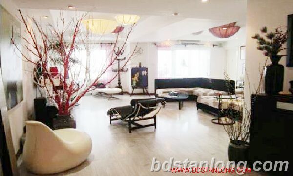 Apartment for rent at Kinh Do building, 93 Lo Duc, Ha Noi. 2