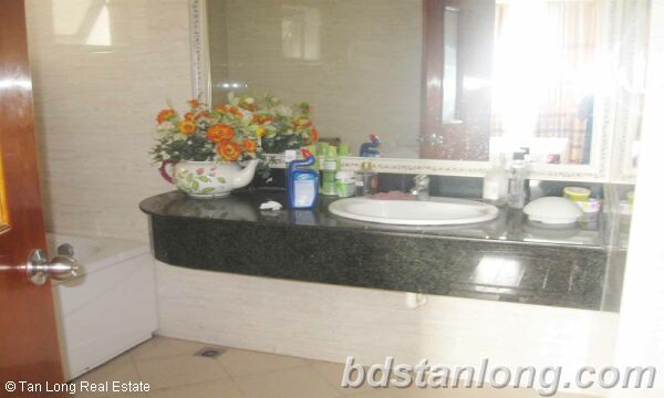 Apartment for rent at M5 Tower - Nguyen Chi Thanh Hanoi 8