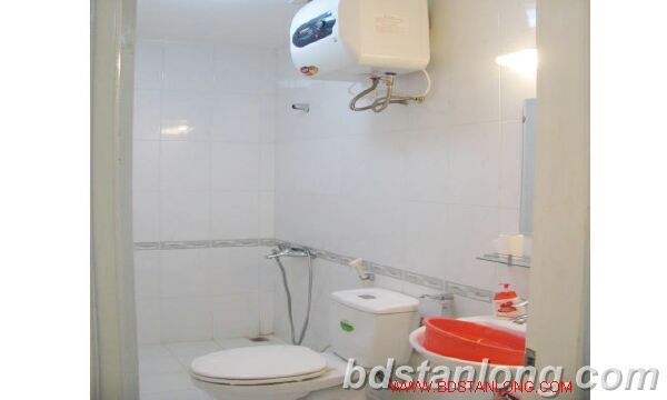 Apartment for rent in 713 Lac Long Quan, Tay Ho district 9
