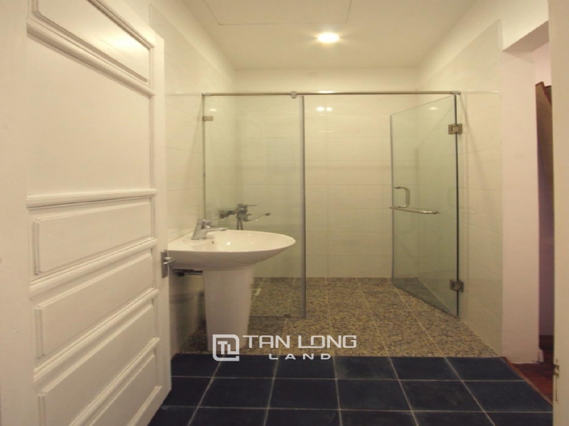 Apartment for rent in Tu Hoa - 90sqm, Tay Ho district 4