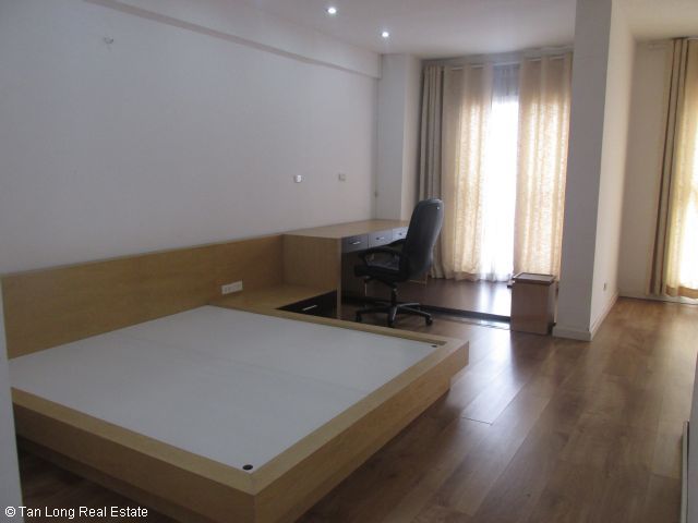 Apartment for rent in Vuon Dao, Tay Ho district, Ha Noi. 8