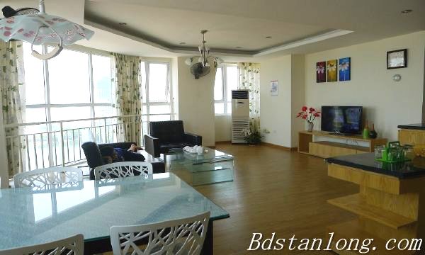 Apartment for rent in West Tower, Thang Long International Village