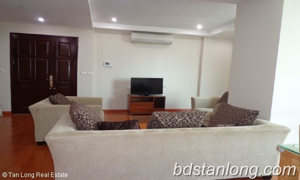 Apartment in brand-new building 671 Hoang Hoa Tham 2