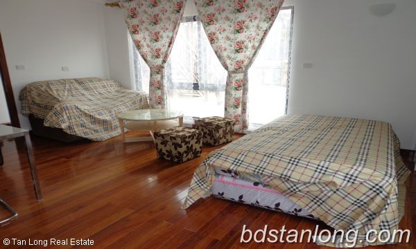 Apartment in Hoan Kiem district for rent 1