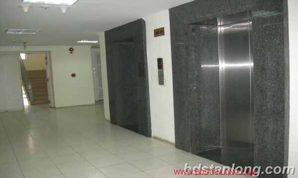 Apartment in Thanh Cong tower,  Dong Da dist for rent 2