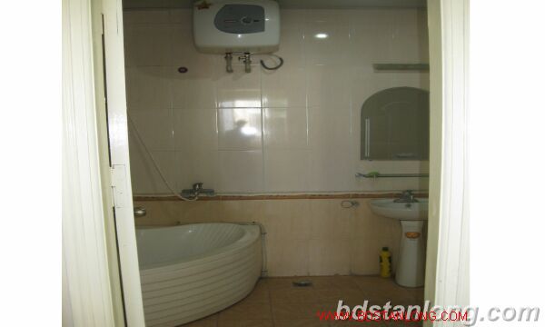 Apartment in Thanh Cong tower,  Dong Da dist for rent 6