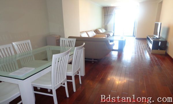 Apartment with 03 bedrooms for rent in Vincom Ba Trieu. 1