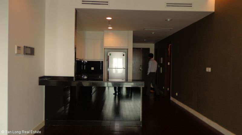 Apartment with 3 bedrooms for rent in Lancaster, Ba Dinh district, Hanoi 4