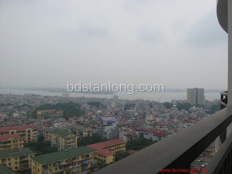 Apartments for rent in Hoa Binh Green building, Buoi street, Ba Dinh district 8
