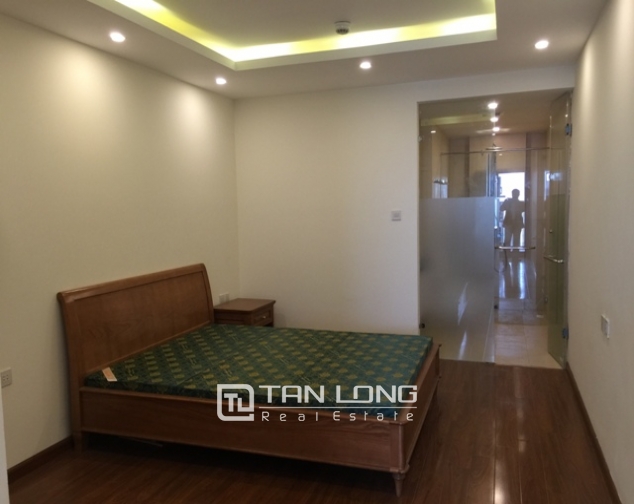Attractive 3 bedroom apartment in Tower A Thang Long Number One for lease 4