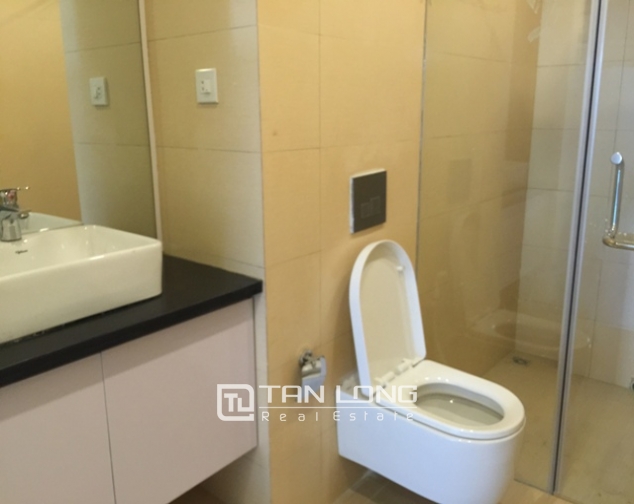 Attractive 3 bedroom apartment in Tower A Thang Long Number One for lease 7