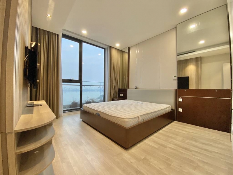 Attractive 3BDs apartment in Sungrand City 69B Thuy Khue for rent 6
