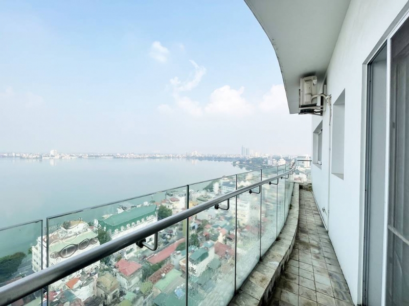 Awesome lakeview apartment for rent in Golden Westlake 44