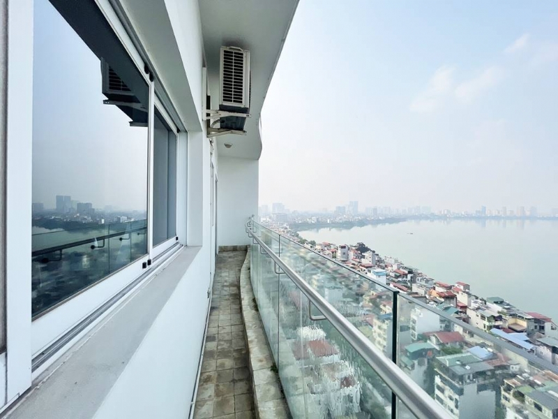 Awesome lakeview apartment for rent in Golden Westlake 45