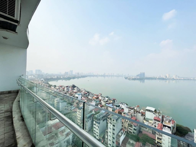 Awesome lakeview apartment for rent in Golden Westlake 46
