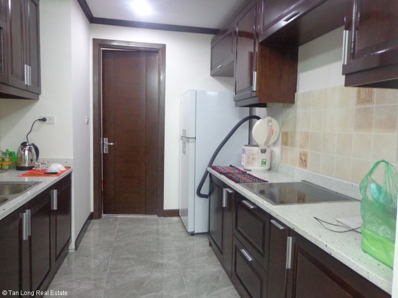 Basic furnished 2 bedroom apartment for rent in Plantinum Residence, Nguyen Cong Hoan str, Ba Dinh dist, Hanoi 4