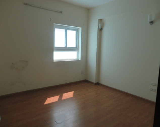 Basic furniture apartment for rent in Green Park Tower, Cau Giay, Hanoi 6