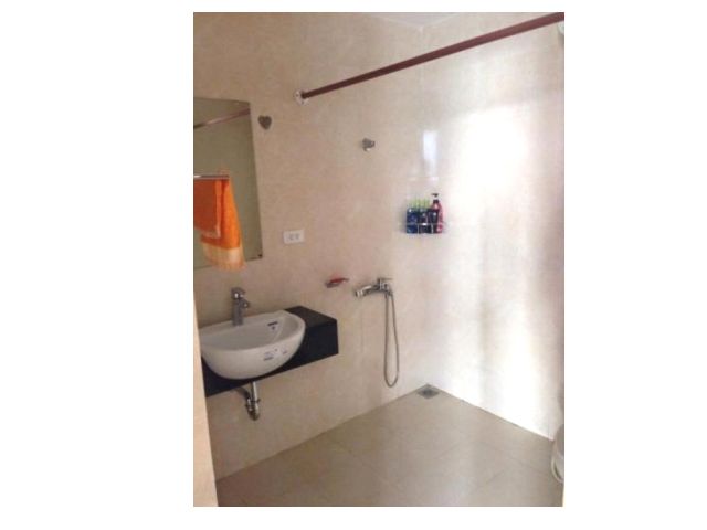 Basically furnished 3 bedroom flat for rent in Ha Do Parkview, Cau Giay dist 7