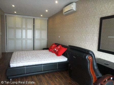 Beatiful apartment for rent N05 Trung hoa nhan chinh 167sqm2 3