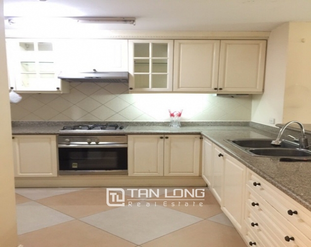 Beautiful 2 Bedroom apartment for lease at The Manor building C with spacious area 3