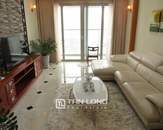 Beautiful 2 bedroom apartment with stylish design in C2 Mandarin Garden for rent 3