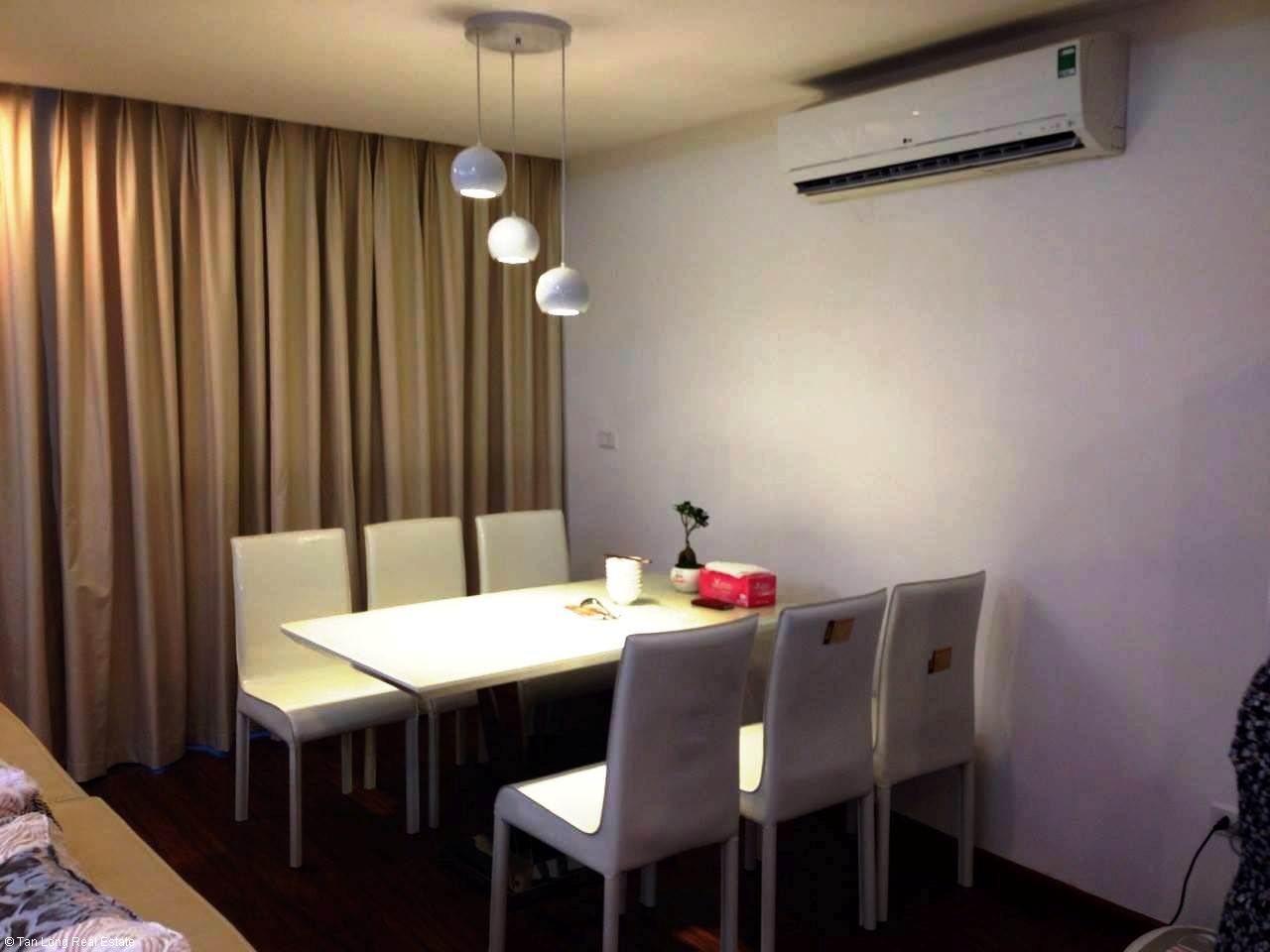 Beautiful 3 bedroom apartment for rent at Tower B in Hoang Huy Golden Land building, Nguyen Trai street, Thanh Xuan district 3