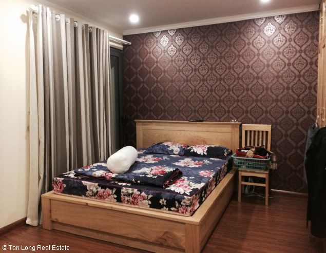 Beautiful 3 bedroom apartment for rent in Starcity Le Van Luong street with bathtub 4