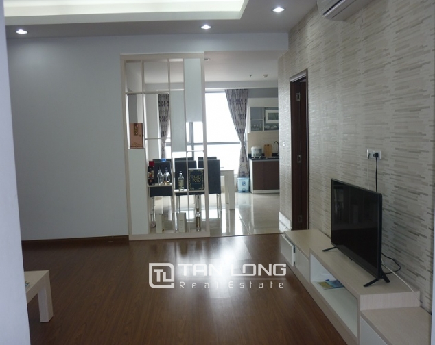 Beautiful 4 bedroom apartment in Star Tower to rent, view to the city 2