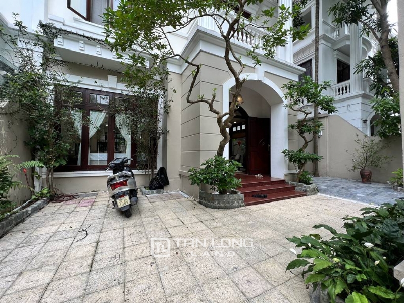 Beautiful 5BRs Ciputra house for rent close to SIS Hanoi 2