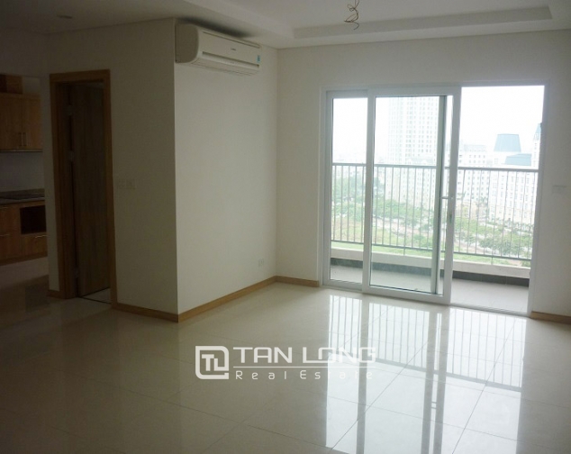 Beautiful and bright apartment with 3 bedroom for rent in Golden Palace, Nam Tu Liem 2