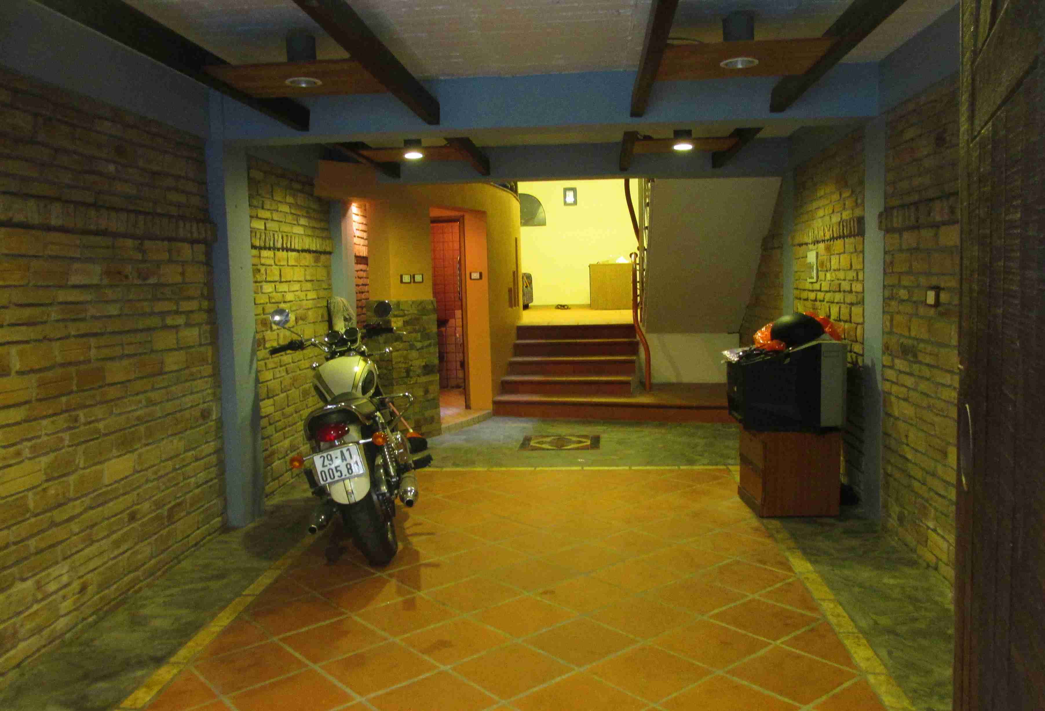 Beautiful and spacious house for rent in Hue alley with 5 floors fully furnished covering 350m2 land using.