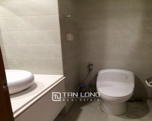 Beautiful apartment for lease in Vinhomes Nguyen Chi Thanh, Ba Dinh distr., Hanoi 7