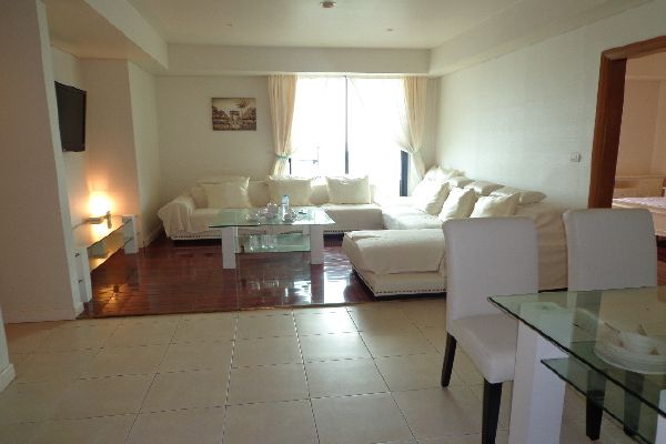 Beautiful apartment for rent in Pacific Place 33 Phan Boi Chau Hoan Kiem district