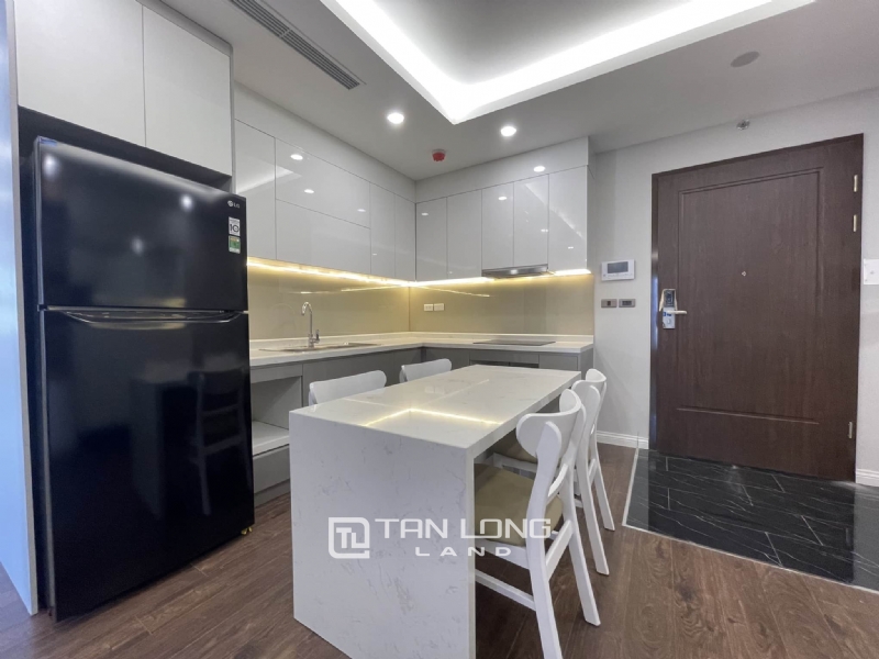 Beautiful lake view apartment for rent in Tay Ho Residence 5