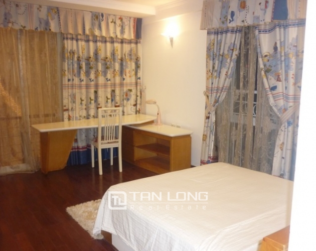 Beautiful penhouse in p2, ciputra, Tay Ho, Hanoi for lease 10