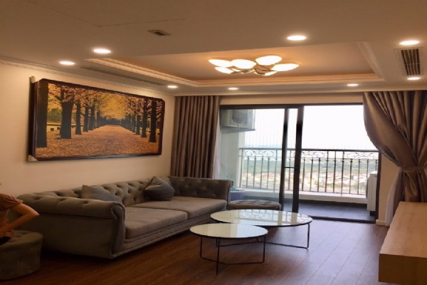 Beautiful river view apartment for rent in R2 Sunshine Riverside