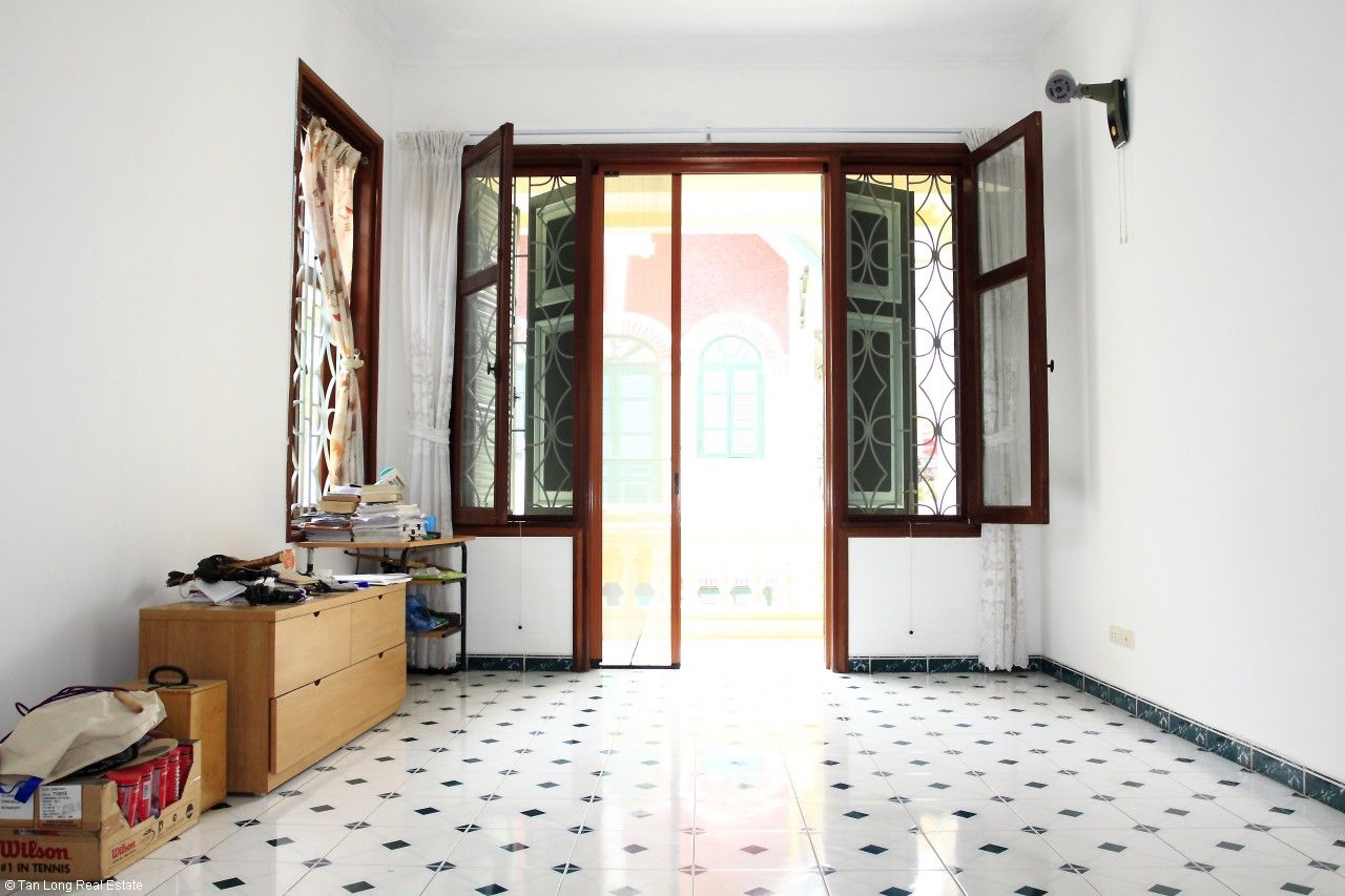 Beautiful villa for rent in Vong Thi Street, Tay Ho district, Hanoi 6
