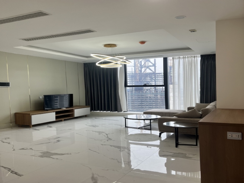 Beautifully designed 2 bedroom apartment for lease in S3 Tower Sunshine city 4