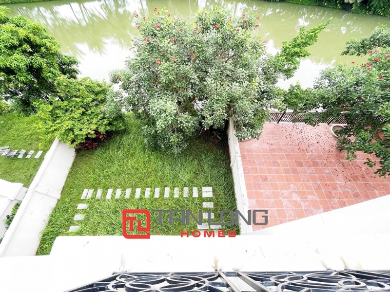 Big Garden Duplex villa for rent in Vinhomes Riverside Long Bien 21