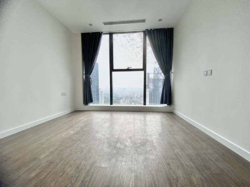 Brand new 3 bedroom apartment hight floor for rent in S4 Tower Sunshine city 5