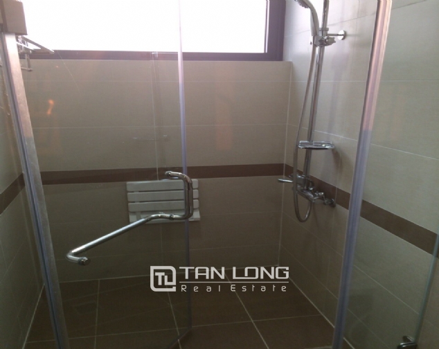 Brand new 3 bedrooms apartment for rent in CT2B tower, Trang An complex 8