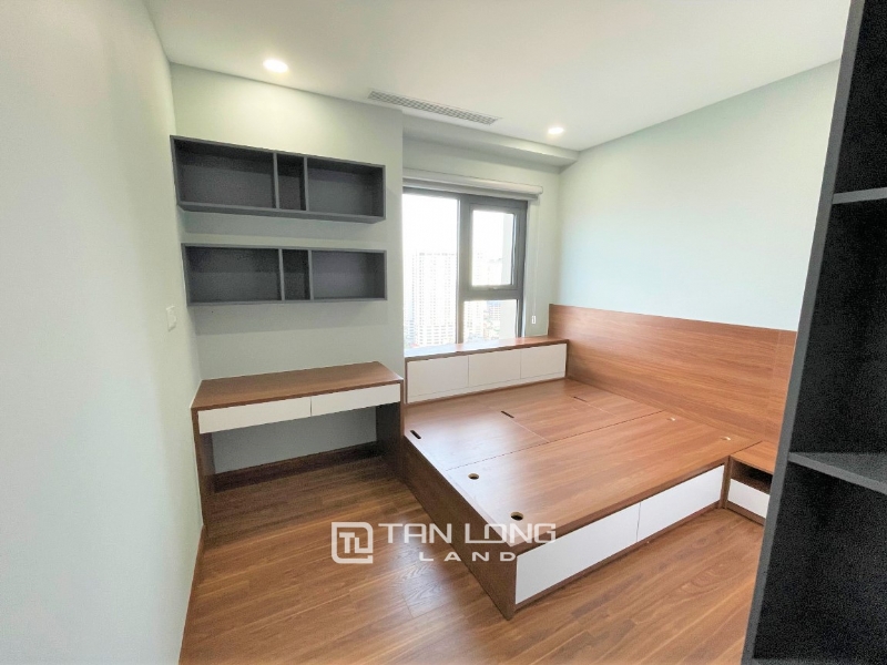 Brand new and modern 3 bedroom condominium for rent in Golden Park Tower, Hanoi 9