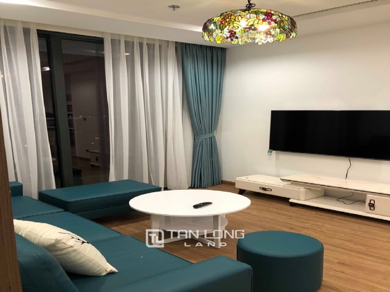 Brand new apartment for rent in Metropolis, Ba Dinh district 1