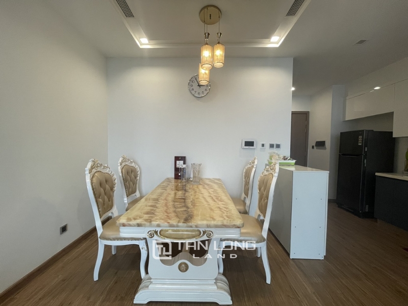 Brand new apartment for rent in Vinhomes Metropolis,close to Japanese Embassy 3