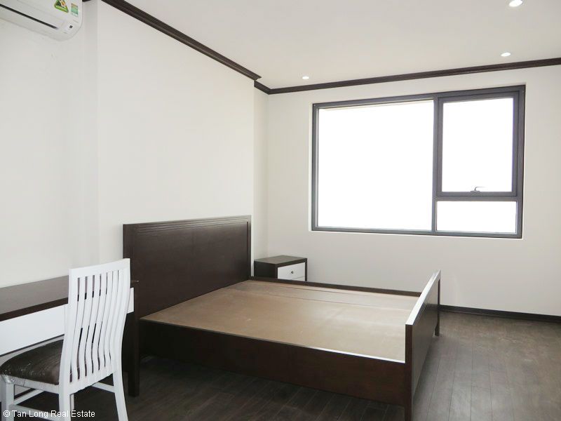 Brand-new furnishing apartment on high-rise building in Ba Dinh district to rent 2