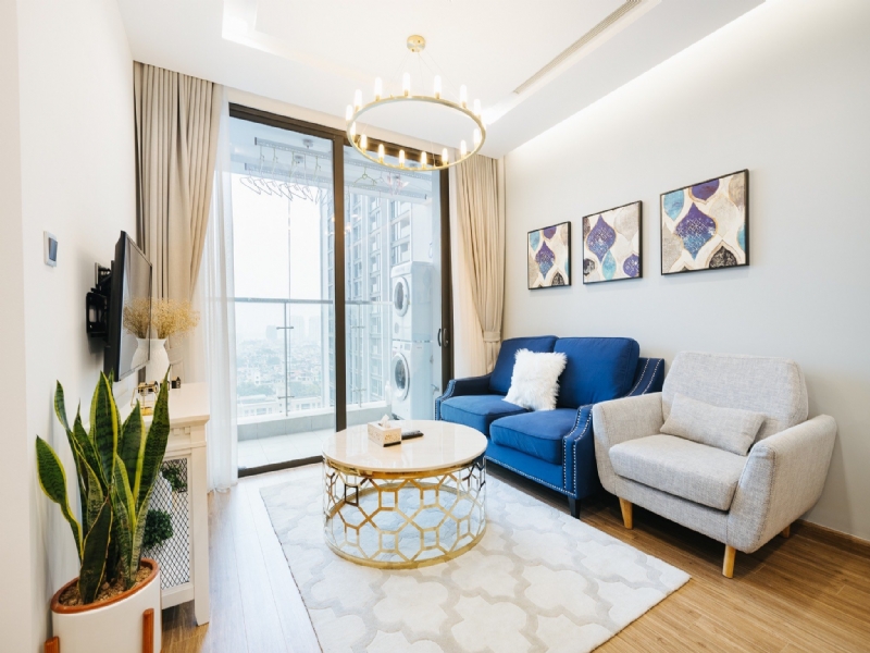 Bright 1-bedroom apartment for rent at M2 building, Vinhomes Metropolis 5