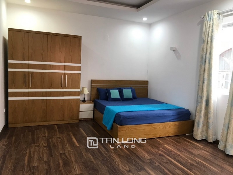 Bright apartment for rent in Au Co street, Tay ho district 12
