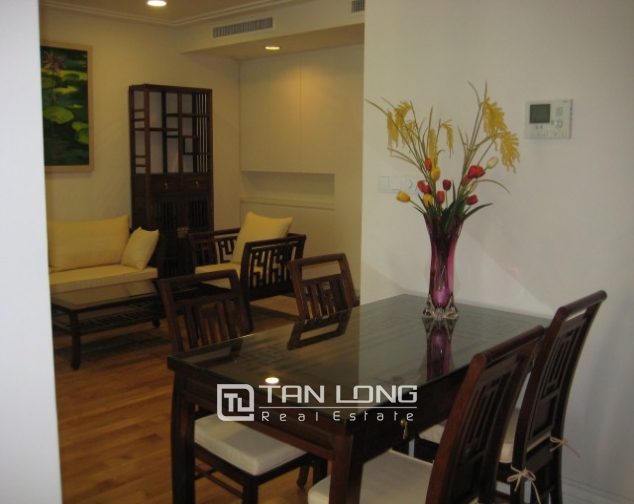 Bright apartment for rent in Hoang Thanh Tower with 1 bedroom 2
