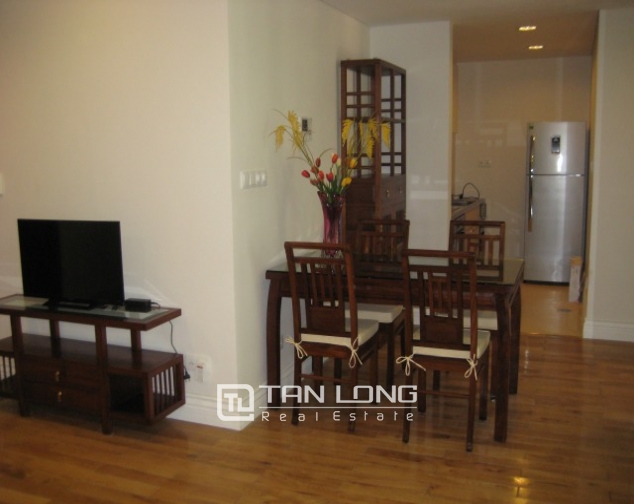 Bright apartment for rent in Hoang Thanh Tower with 1 bedroom 3