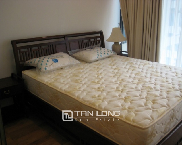 Bright apartment for rent in Hoang Thanh Tower with 1 bedroom 7